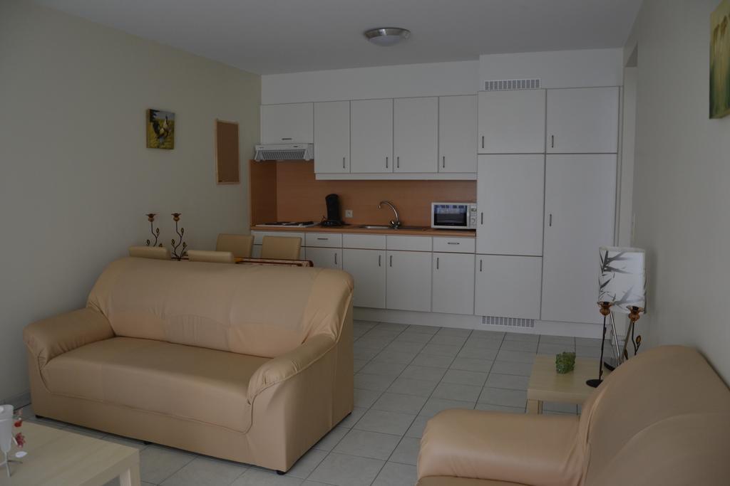 Lindehof Serviced Flats Zoersel الغرفة الصورة