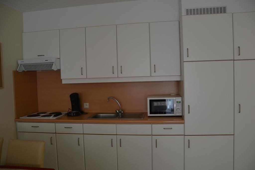 Lindehof Serviced Flats Zoersel الغرفة الصورة